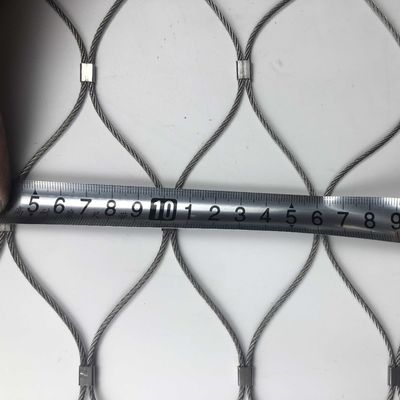 طناب کابلی 2 میلی‌متری، مش استیل با دهانه 50x50 میلی‌متری برای حصارکشی باغ‌وحش با جذب ضربه، بدون لبه‌های تیز و ضد حریق
