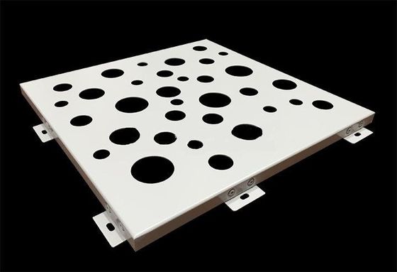 در داخل PVDF فلز سوراخ شده در مقابل 1500x2500mm Mesh تزئینی
