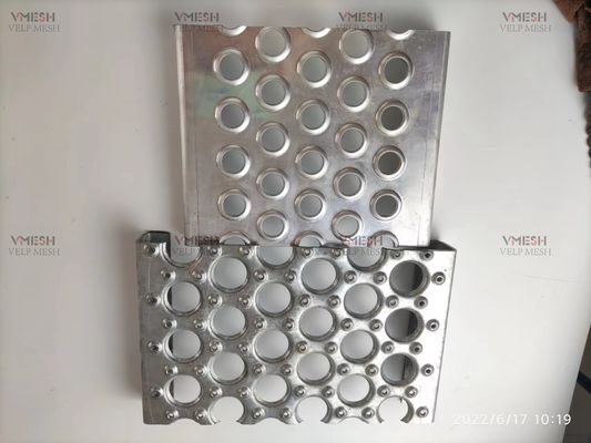 آلومینیوم 3.5mm سوراخ گرد ضد لغز ایمنی برای پله ها
