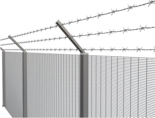 فنس مشبک امنیتی فرودگاهی 358 گالوانیزه با پوشش رنگ پودری 76.2x12.7 میلی‌متری