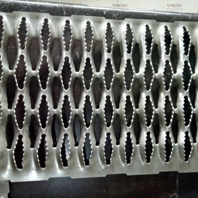کار سنگین 2-4m گرفتگی استروت ایمنی گرتی Diamond Channel Anti-Slip