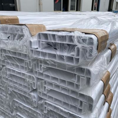 فنس اسب PVC سفید 5 فوت در 8 فوت، 4 ریل، وینیل سازگار با محیط زیست