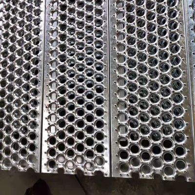 آلومینیوم سوراخ گرد Perf O گرفتگی شبكه ایمنی برای بستر پیاده روی