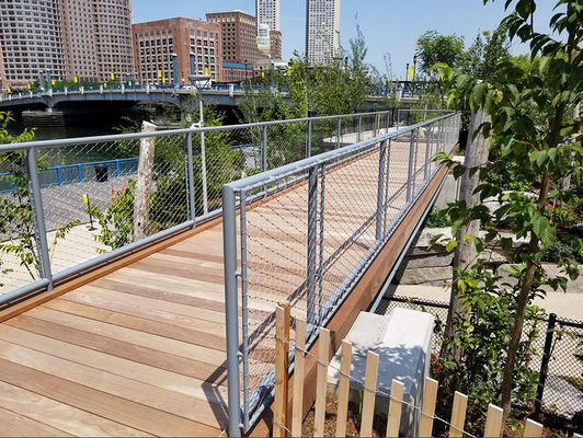 نردبان ضد زنگ امن سبک با شکل سوراخ الماس