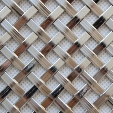 پانل های مش فلزی تزئینی با الگوی سیم بافته شده با رنگ طلایی معماری