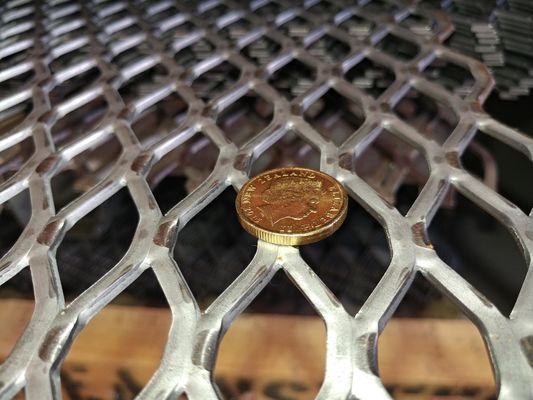 فولاد صنعتی گسترده میش الماس گسترش فولاد کشش فلزی شبكه