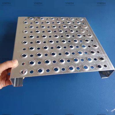 پانل های عابر پیاده فلزی کف با گریپ ایمنی گریتینگ ضد لغزش 2-5 متر طول