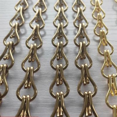 پرده های زنجیره ای آلومینیومی که برای صفحه نمایش زنجیره ای تزئینی استفاده می شود