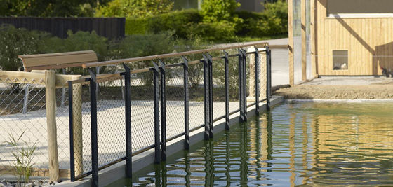 UV Resistant Stainless Steel Wire Rope Mesh with Long Lifespan and Non-Toxic Properties for Zoo Fence and Bird Aviary