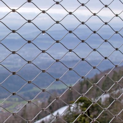 Flexible Stainless Steel Rope Mesh with Diamond Hole Shape UV Resistant and 10 Years Warranty for Safety Fence