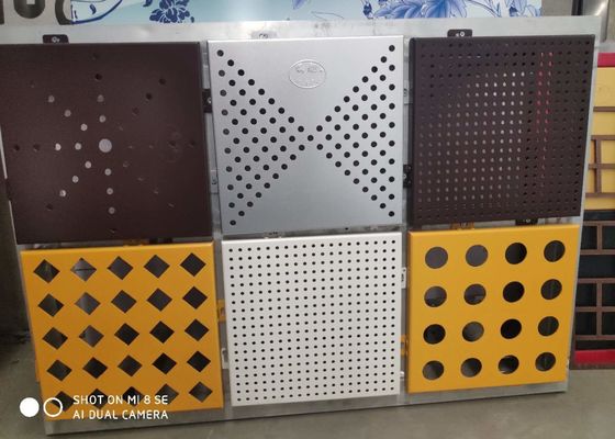 دیوار پرده نما مش فلزی سوراخ دار 10٪ - 50٪ OEM ODM منطقه باز