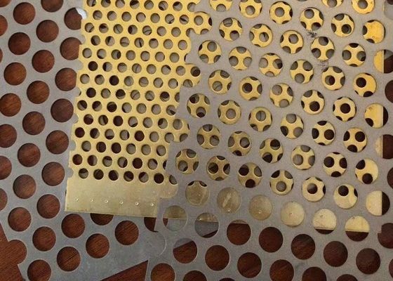 پانل های سقفی آلومینیومی سوراخ دار 1.5*3.0 متری مش فلزی آنپینگ