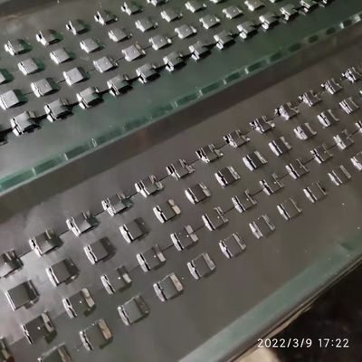 مش توری گالوانیزه داغ منبسط شده